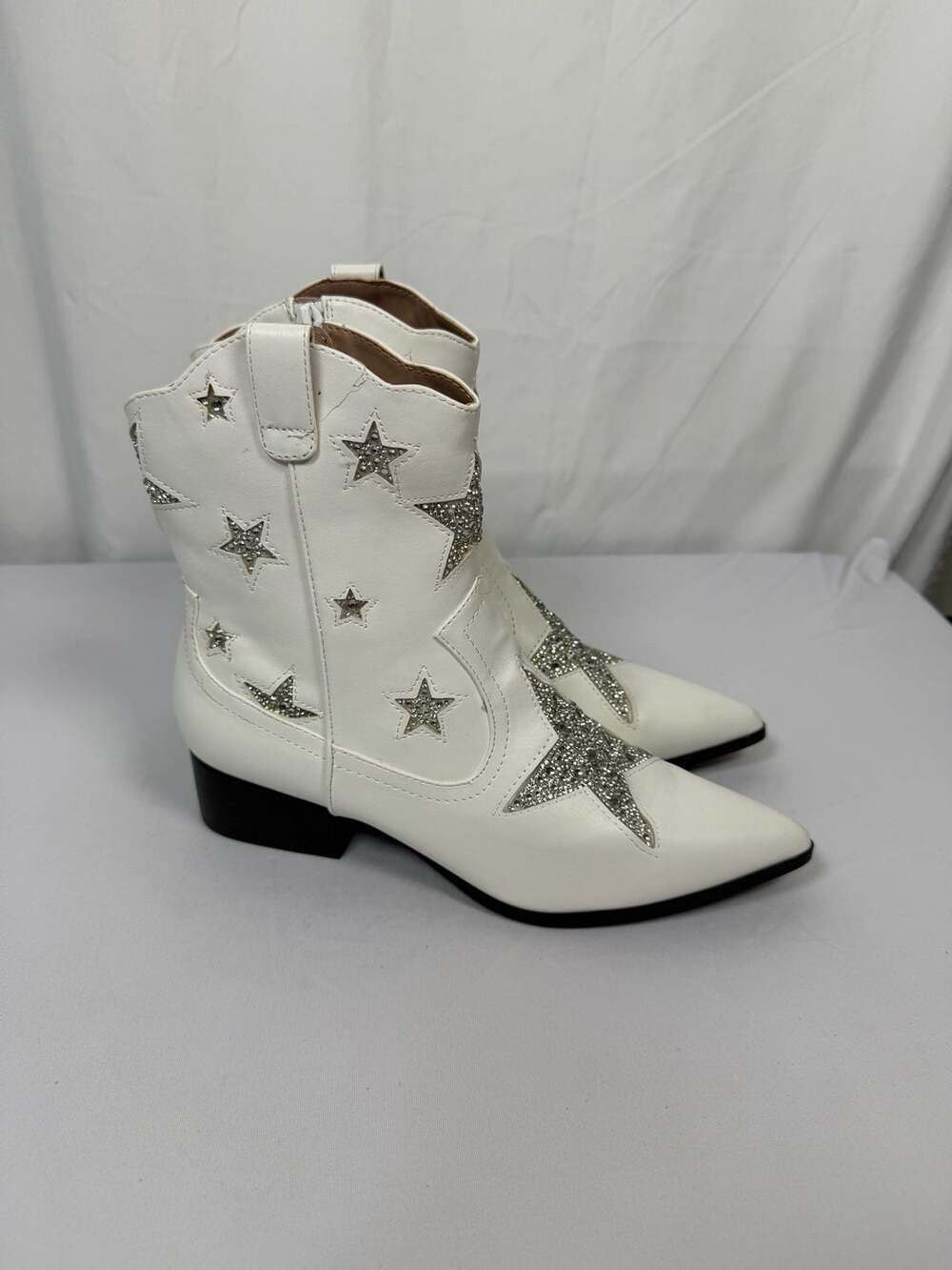 Betsey Johnson Edison Western Boot White Rhinestone Star Ankle Booties - Picture 1 of 6